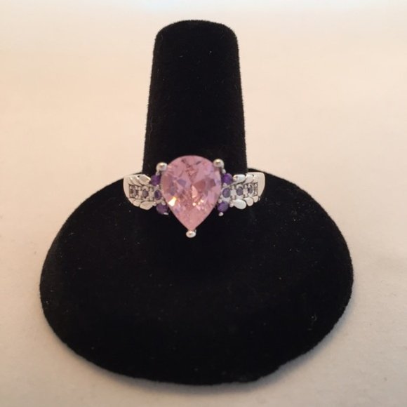 Pear cut pink topaz ring - Picture 3 of 5
